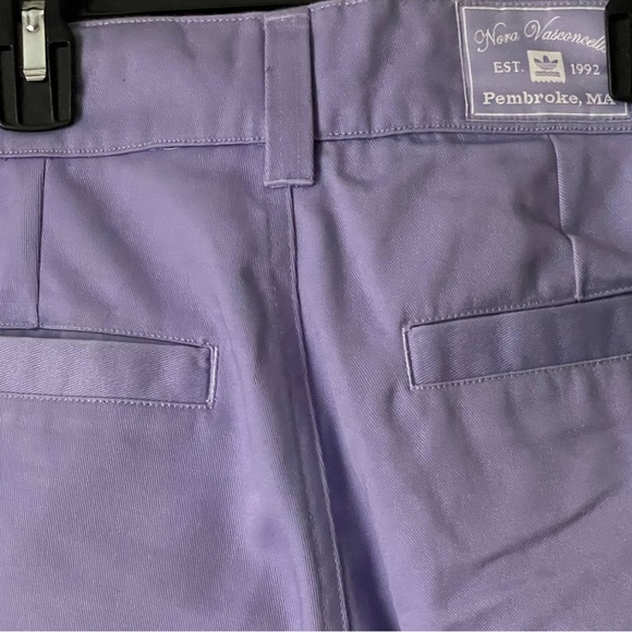 A beautiful purple tone that accentuates these wide-legged pants from Adidas. - Picture 3 of 3